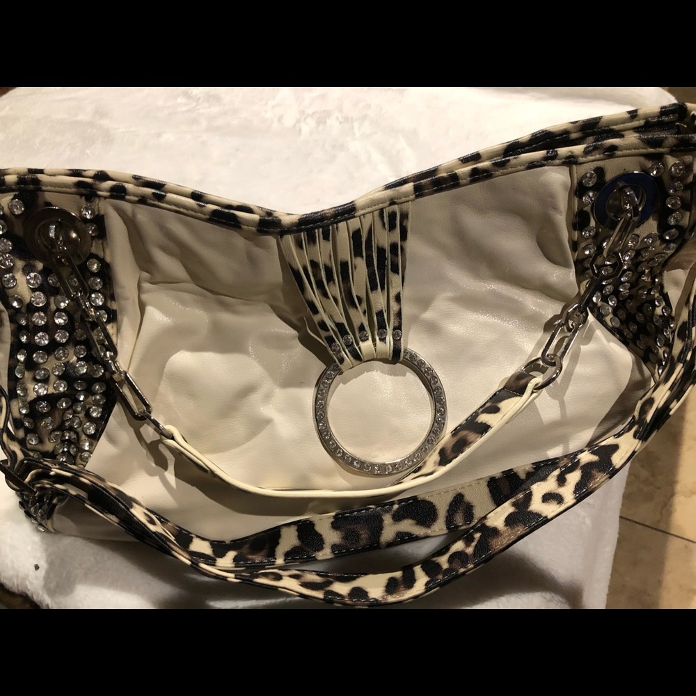 Off white purse never worn before